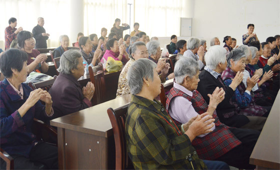 1516697755324052392.jpg 170930徽韵心理走进关井社居委开展老年心理养生活动417.jpg